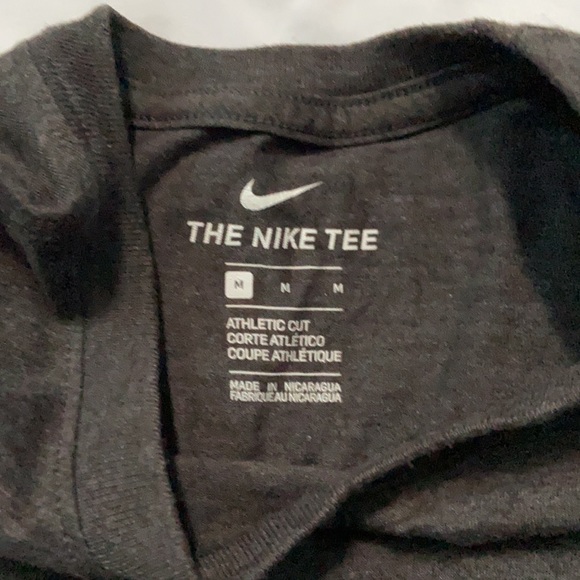 Nike Tee - Picture 2 of 3